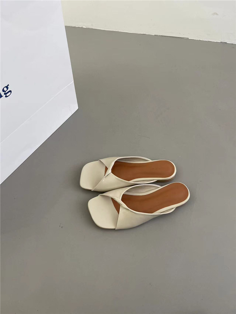 Slippers |  Dames Beige Teenslippers 75.451